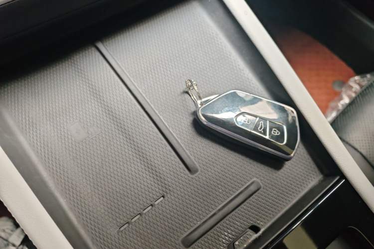 Used Jetta VS8 2026 Model 280TSI Automatic Supreme Edition Vehicle Key