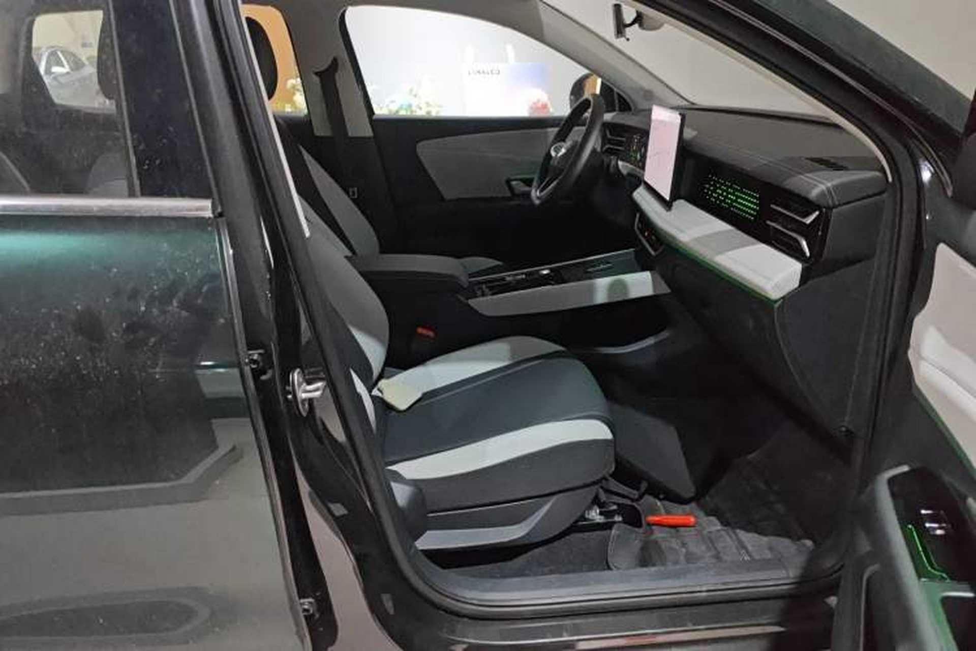 Used Jetta VS8 2026 Model 280TSI Automatic Supreme Edition Right Front Seat