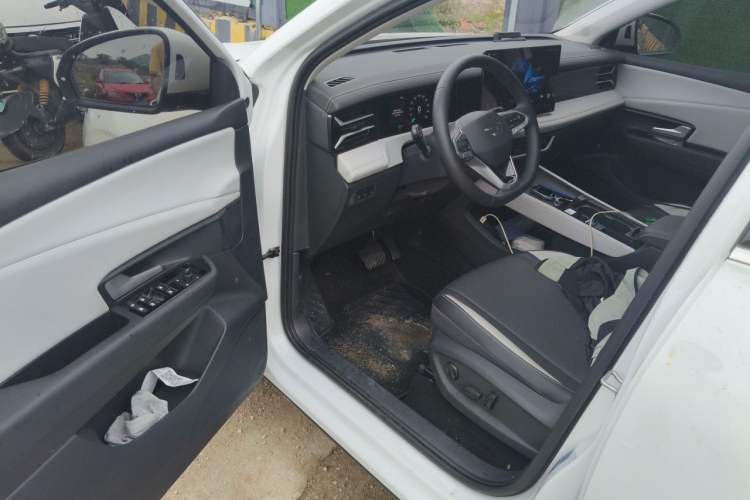Used Jetta VS8 2026 Model 280TSI Automatic Smart Drive Edition Driver Seat