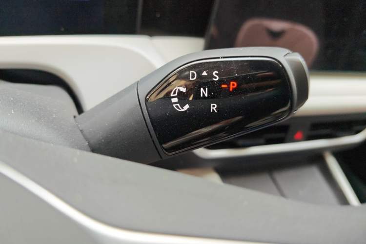 Used Jetta VS8 2026 Model 280TSI Automatic All-Round Edition Gear Lever