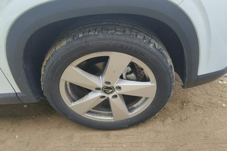 Used Jetta VS8 2026 Model 280TSI Automatic Smart Drive Edition Right Front Wheel Hub