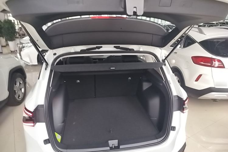 Used Jetta VS8 2026 Model 280TSI Automatic All-Round Edition Trunk