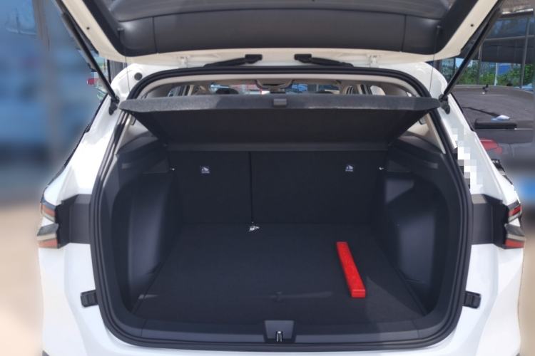 Used Jetta VS8 2026 Model 280TSI Automatic Smart Drive Edition Trunk