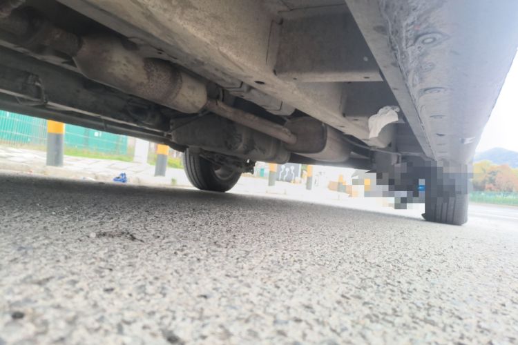 Used Jinbei 750 2015 1.5L Comfort Model Chassis Front Left