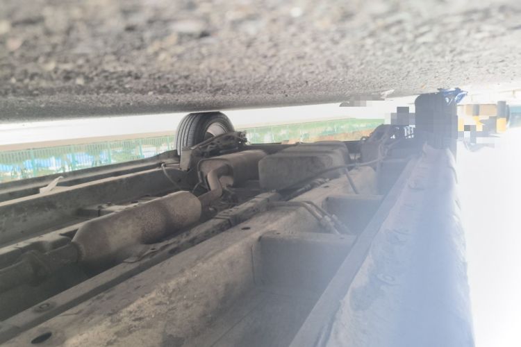 Used Jinbei 750 2015 1.5L Comfort Model Chassis Front Right