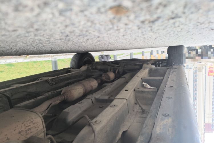 Used Jinbei 750 2015 1.5L Comfort Model Chassis Rear Left