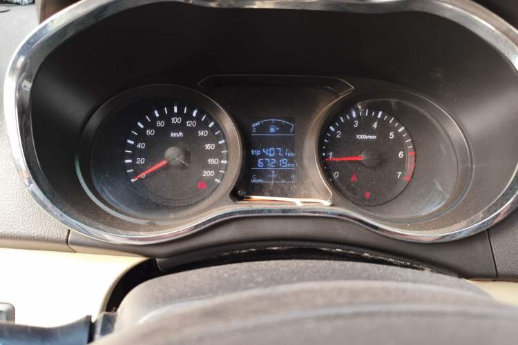 Used Jinbei 750 2015 1.5L Flagship Model Instrument Cluster