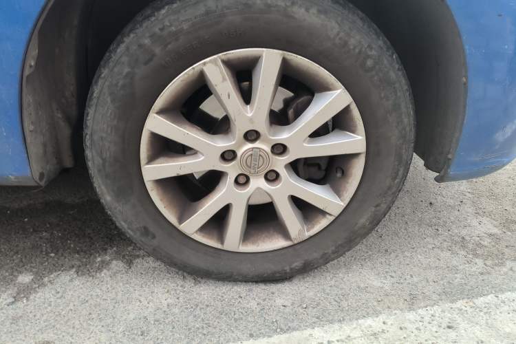 Used Jinbei 750 2015 1.5L Comfort Model Right Front Wheel Hub