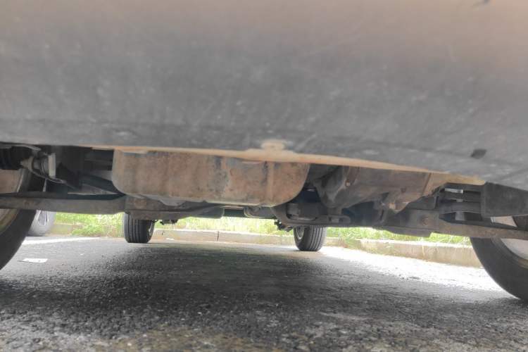 Used Jinbei 750 2015 1.5L Flagship Model Chassis Front
