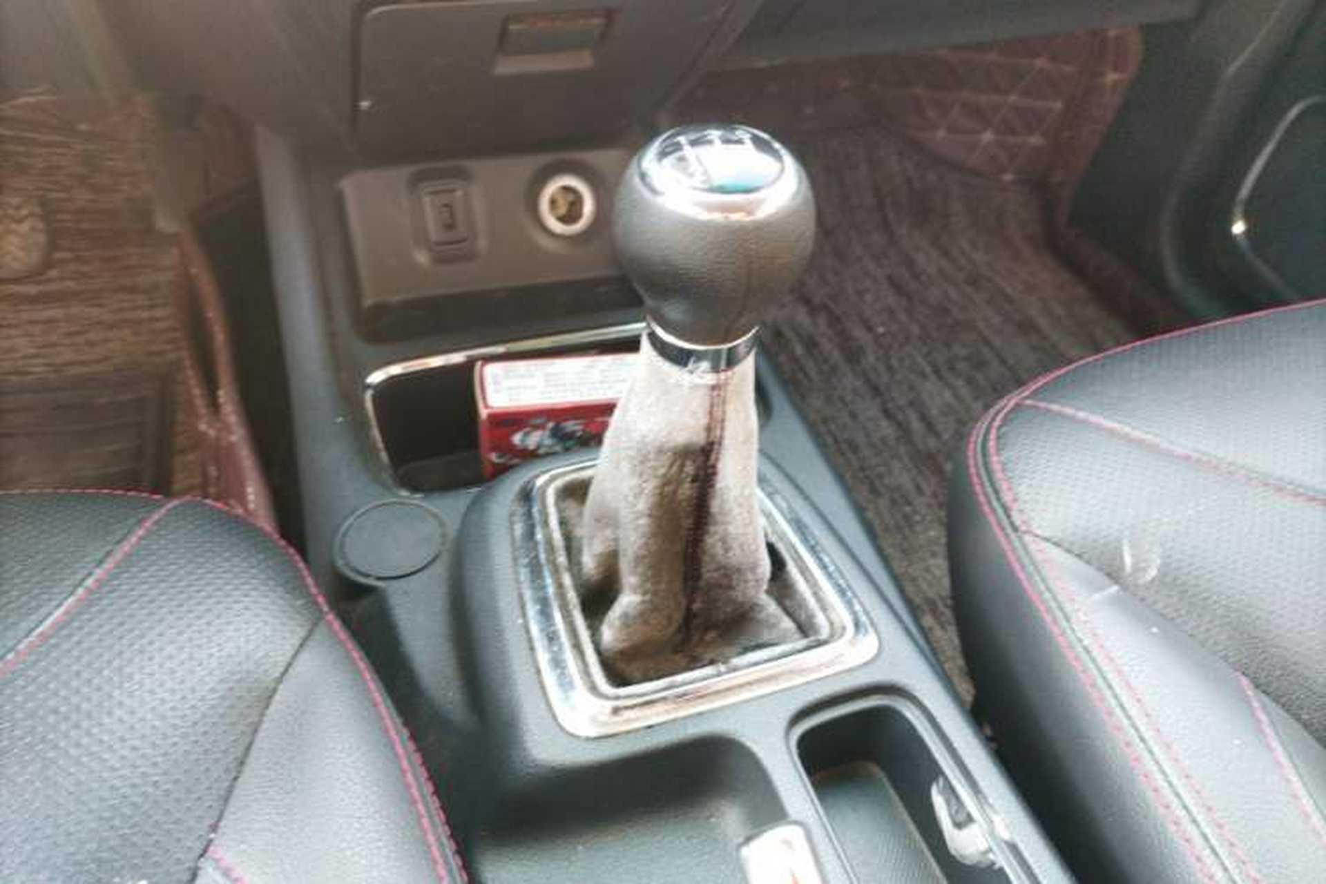 Used Jinbei 750 2015 1.5L Luxury Model Gear Lever