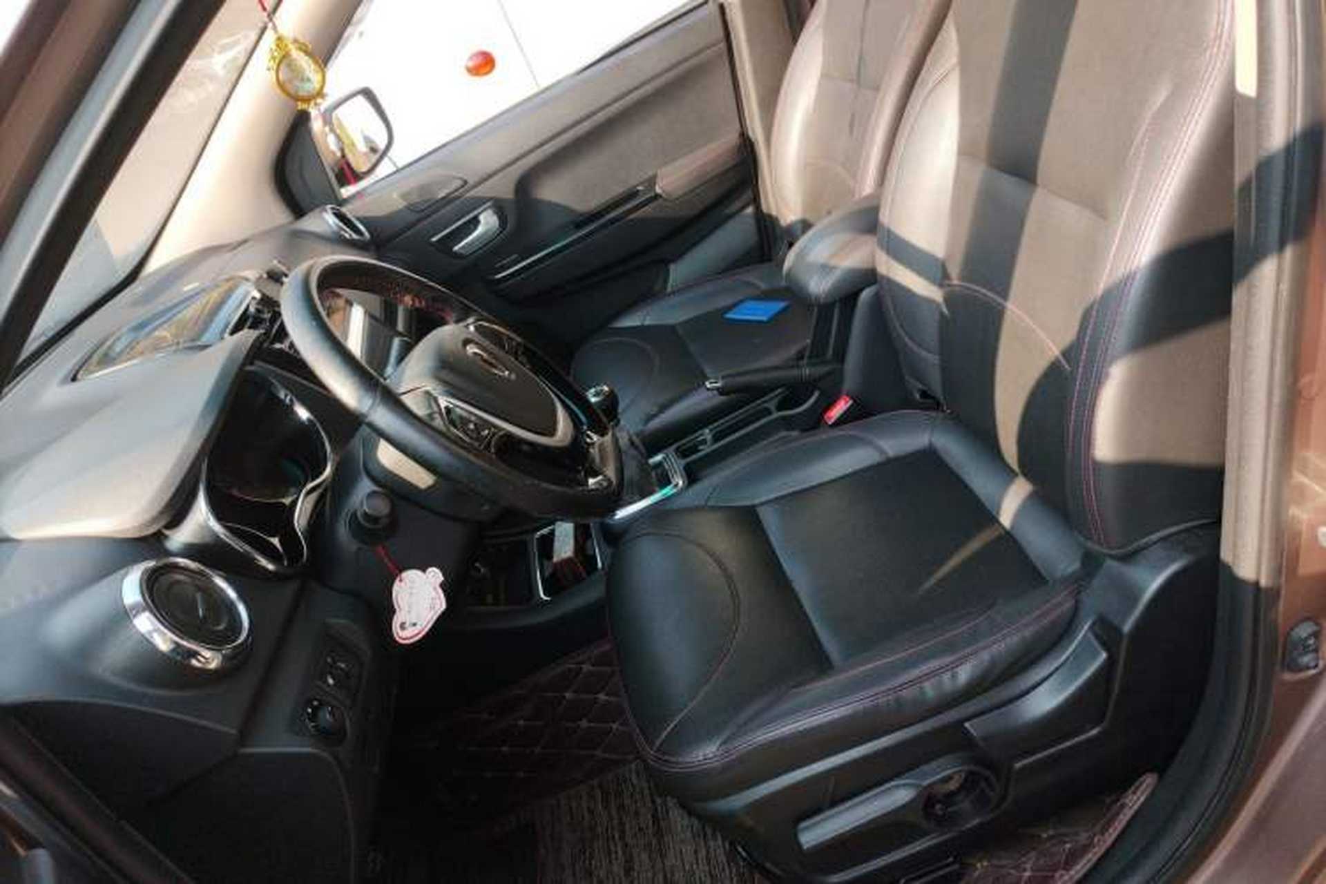 Used Jinbei 750 2015 1.5L Luxury Model Left Front Seat