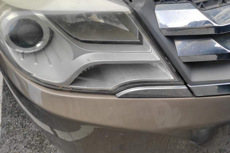Used Jinbei 750 2015 1.5L Flagship Model Right Front Headlight