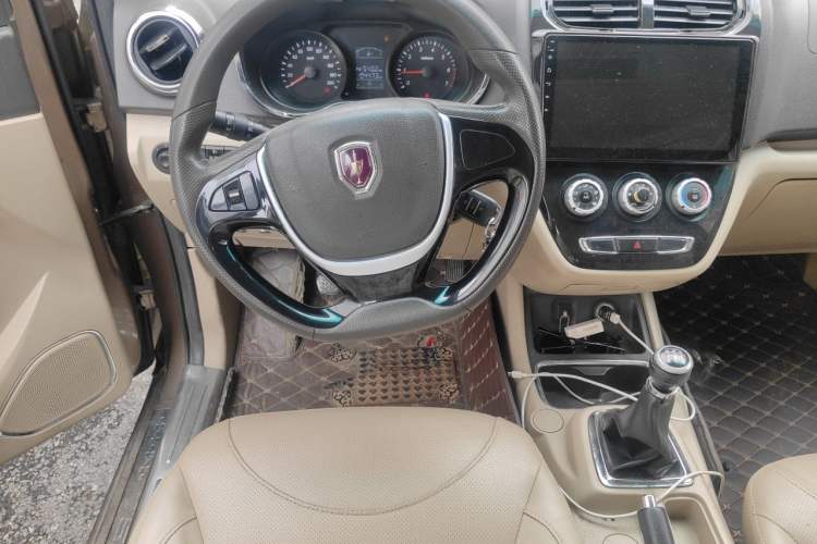 Used Jinbei 750 2015 1.5L Flagship Model Steering Wheel