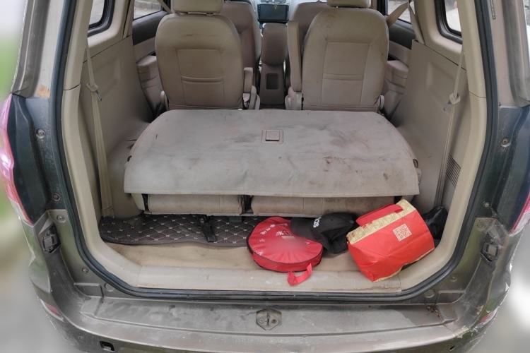 Used Jinbei 750 2015 1.5L Flagship Model Trunk
