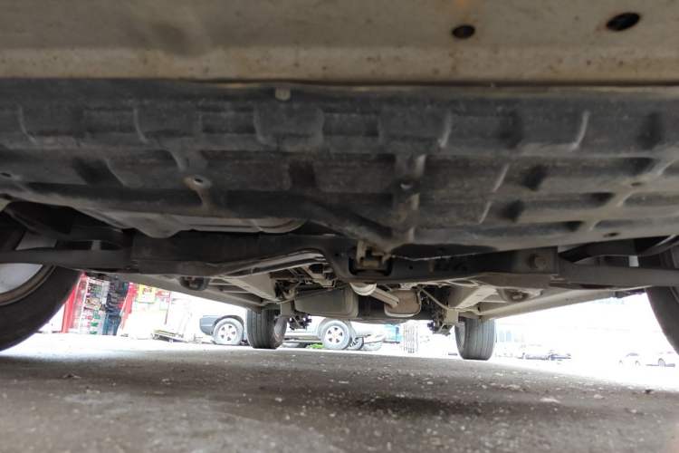 Used Jinbei 750 2015 1.5L Luxury Model Chassis Front