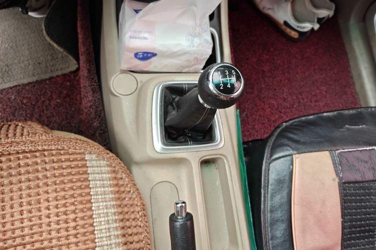 Used Jinbei 750 2015 1.5L Luxury Model Gear Lever