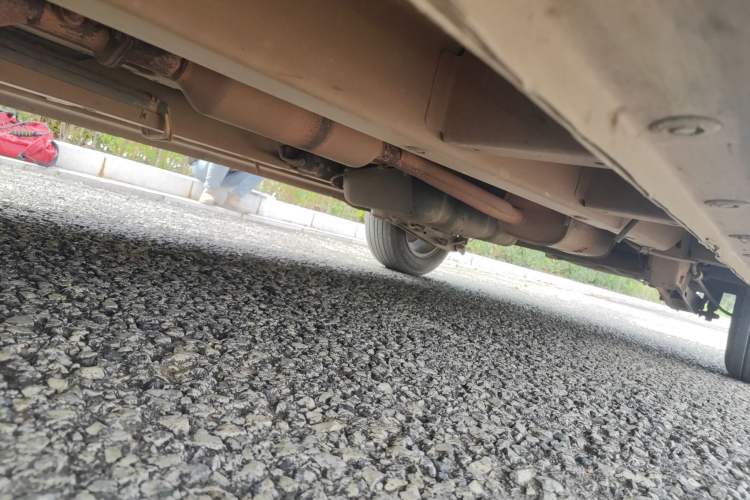Used Jinbei 750 2015 1.5L Comfort Model Chassis Front Left