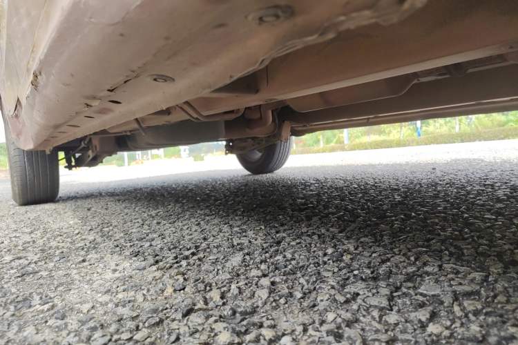 Used Jinbei 750 2015 1.5L Comfort Model Chassis Front Right