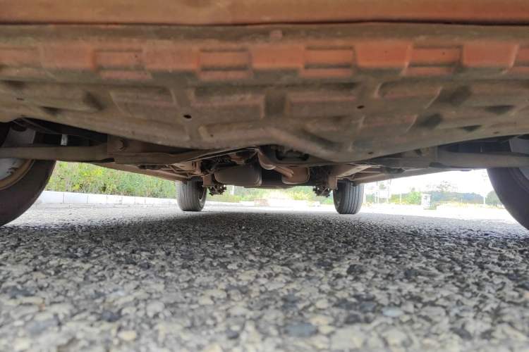 Used Jinbei 750 2015 1.5L Comfort Model Chassis Front