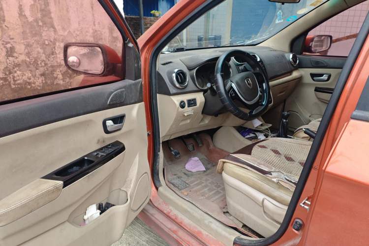 Used Jinbei 750 2015 1.5L Flagship Model Driver Seat