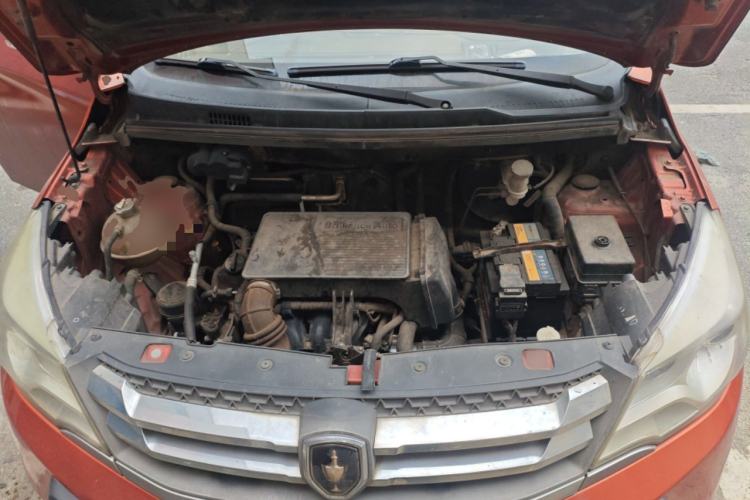Used Jinbei 750 2015 1.5L Flagship Model Engine Bay