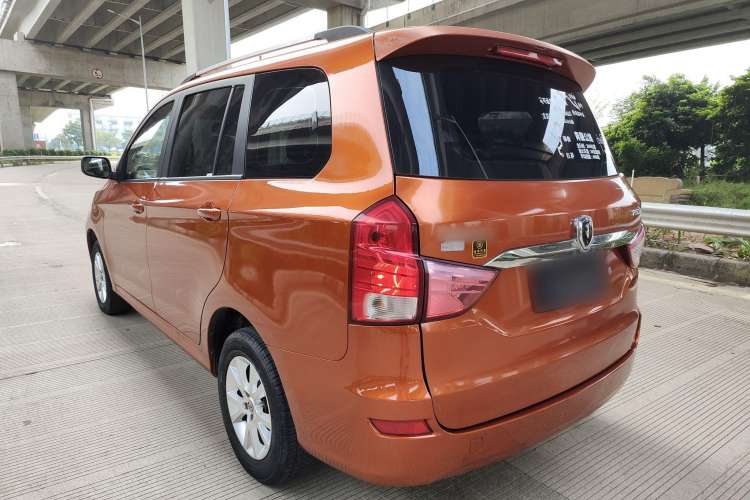 Used Jinbei 750 2015 1.5L Luxury Model Exterior 4