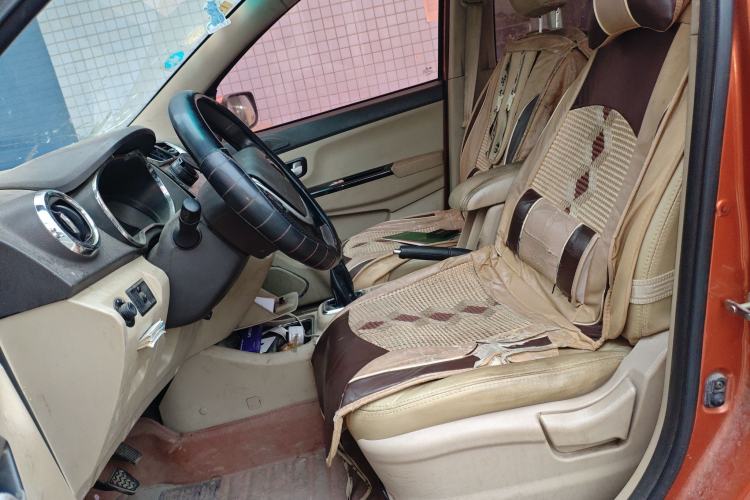 Used Jinbei 750 2015 1.5L Flagship Model Left Front Seat