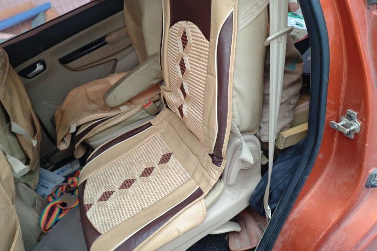 Used Jinbei 750 2015 1.5L Flagship Model Left Rear Seat