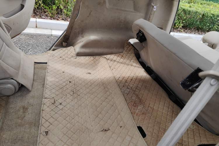 Used Jinbei 750 2015 1.5L Comfort Model Left Rear Seat