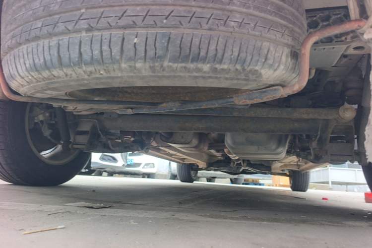 Used Jinbei 750 2015 1.5L Luxury Model Chassis Rear