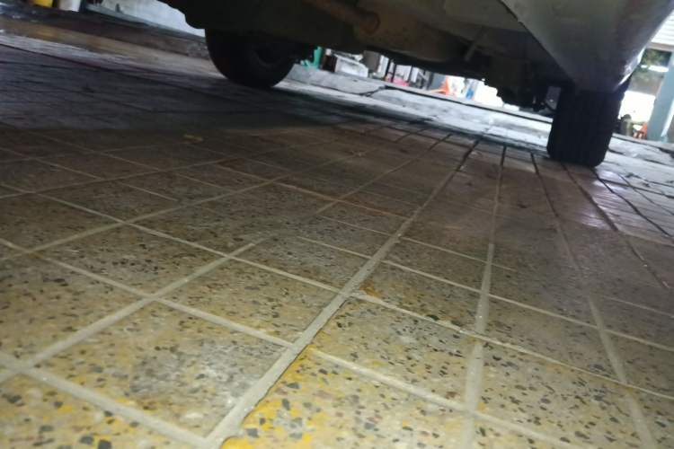 Used Jinbei 750 2015 1.5L Luxury Model Chassis Front Left