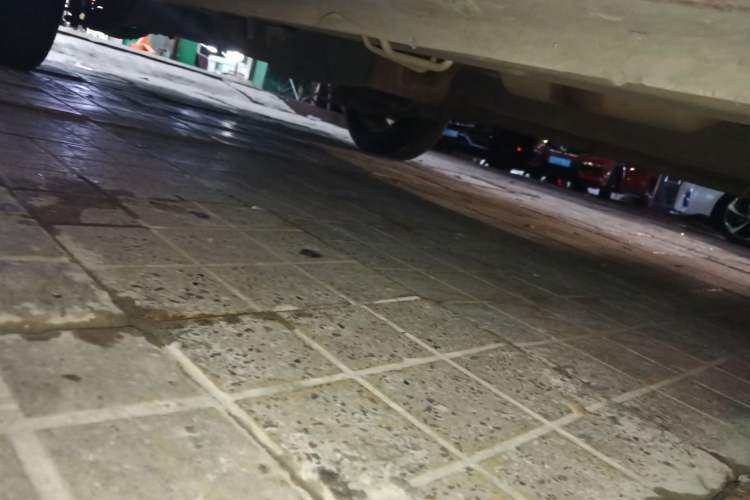 Used Jinbei 750 2015 1.5L Luxury Model Chassis Front Right