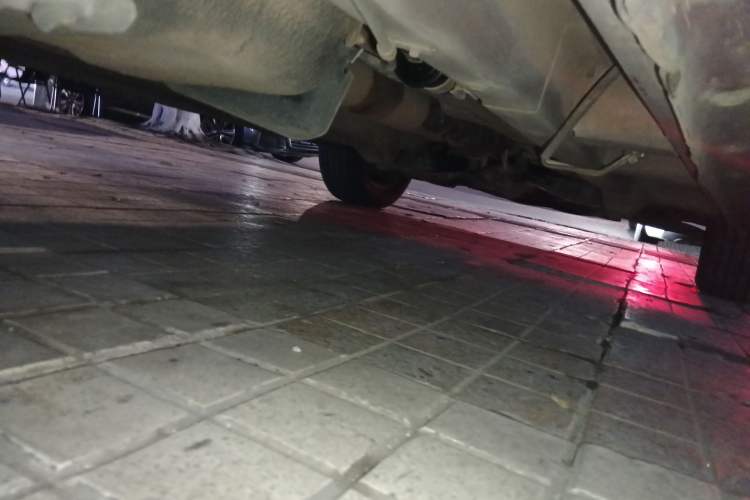Used Jinbei 750 2015 1.5L Luxury Model Chassis Rear Right