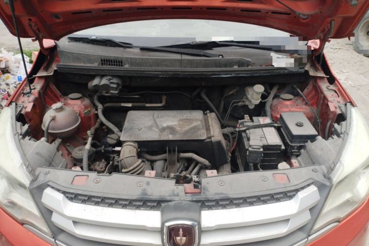 Used Jinbei 750 2015 1.5L Comfort Model Engine Bay