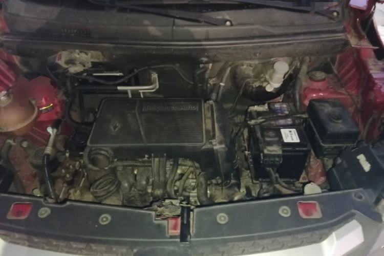 Used Jinbei 750 2015 1.5L Luxury Model Engine Bay