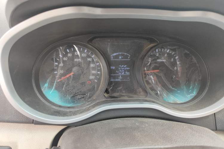 Used Jinbei 750 2015 1.5L Comfort Model Odometer Close Up