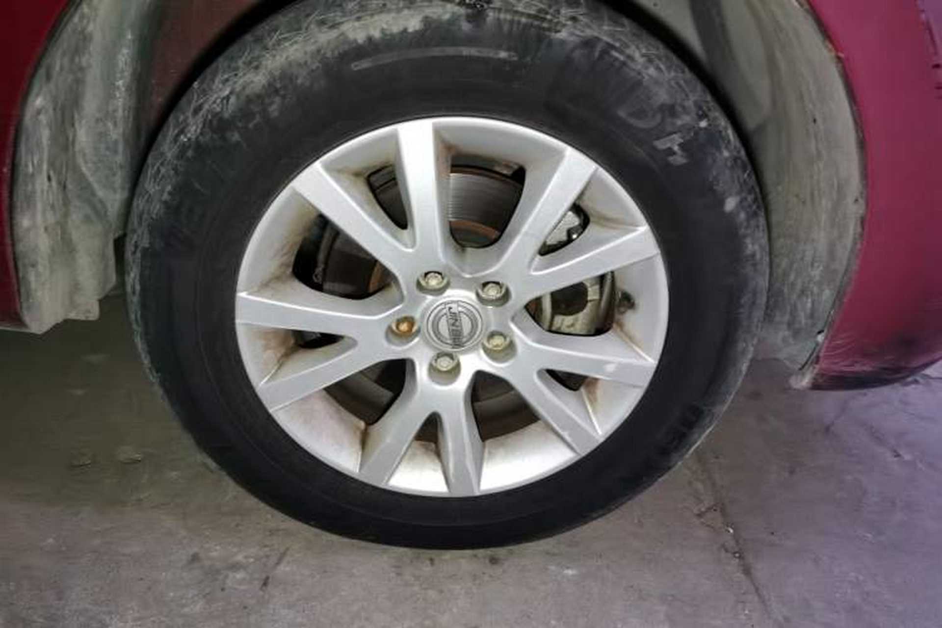 Used Jinbei 750 2015 1.5L Luxury Model Right Front Wheel Hub