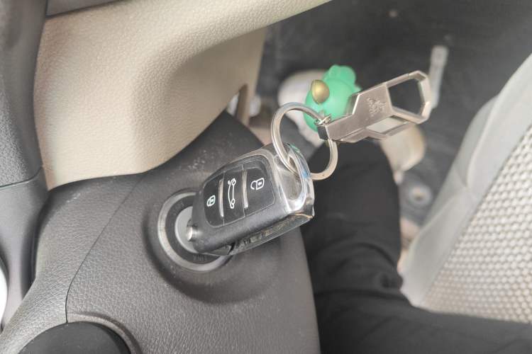 Used Jinbei 750 2015 1.5L Comfort Model Vehicle Key