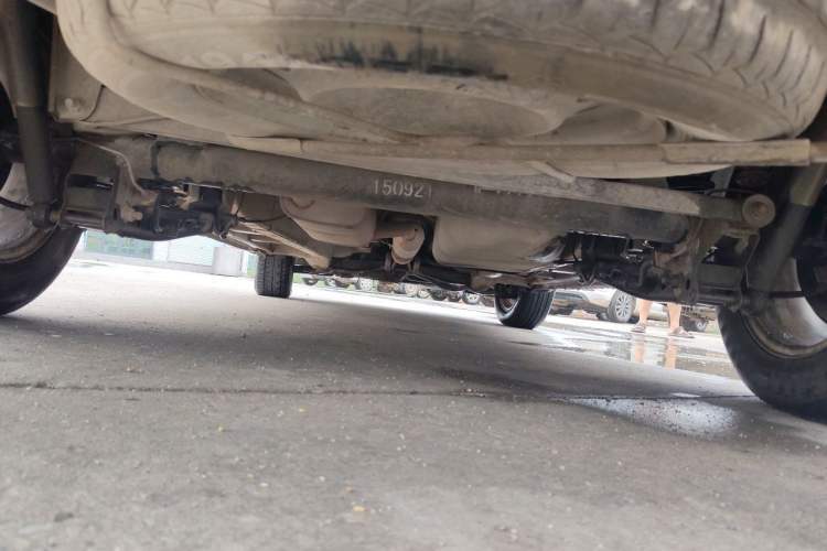 Used Jinbei 750 2015 1.5L Luxury Model Chassis Rear