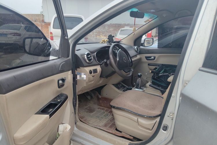 Used Jinbei 750 2015 1.5L Luxury Model Driver Seat