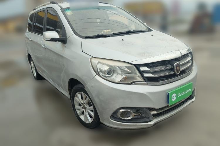 Used Jinbei 750 2015 1.5L Luxury Model Front Right 45 Deg