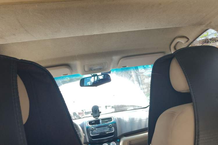 Used Jinbei 750 2015 1.5L Luxury Model Headliner