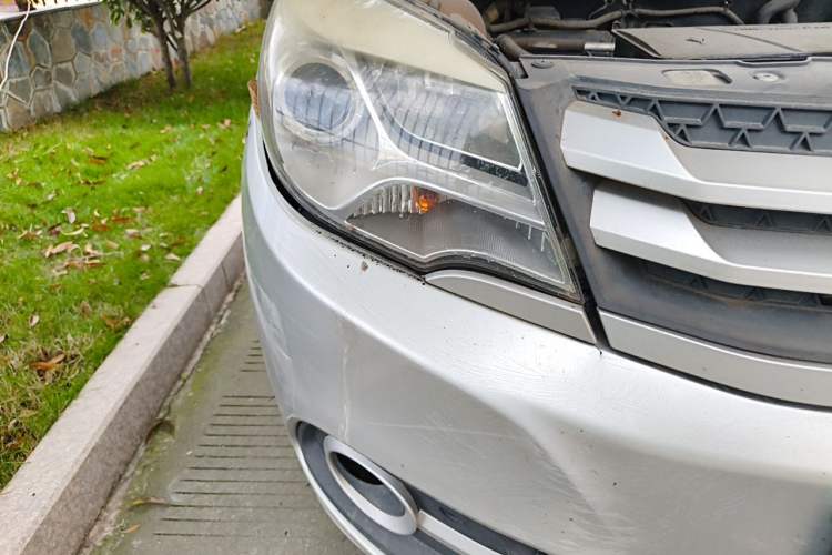 Used Jinbei 750 2015 1.5L Luxury Model Right Front Headlight