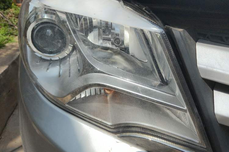 Used Jinbei 750 2015 1.5L Luxury Model Right Front Headlight