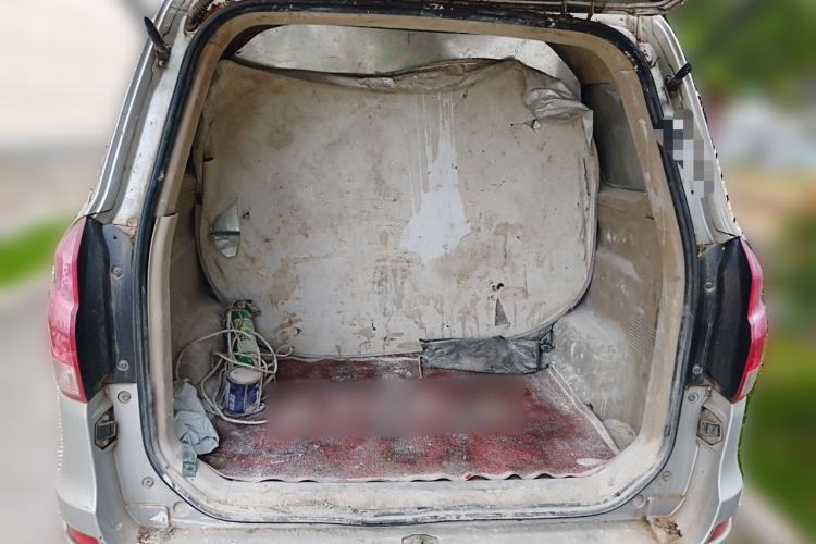 Used Jinbei 750 2015 1.5L Luxury Model Trunk
