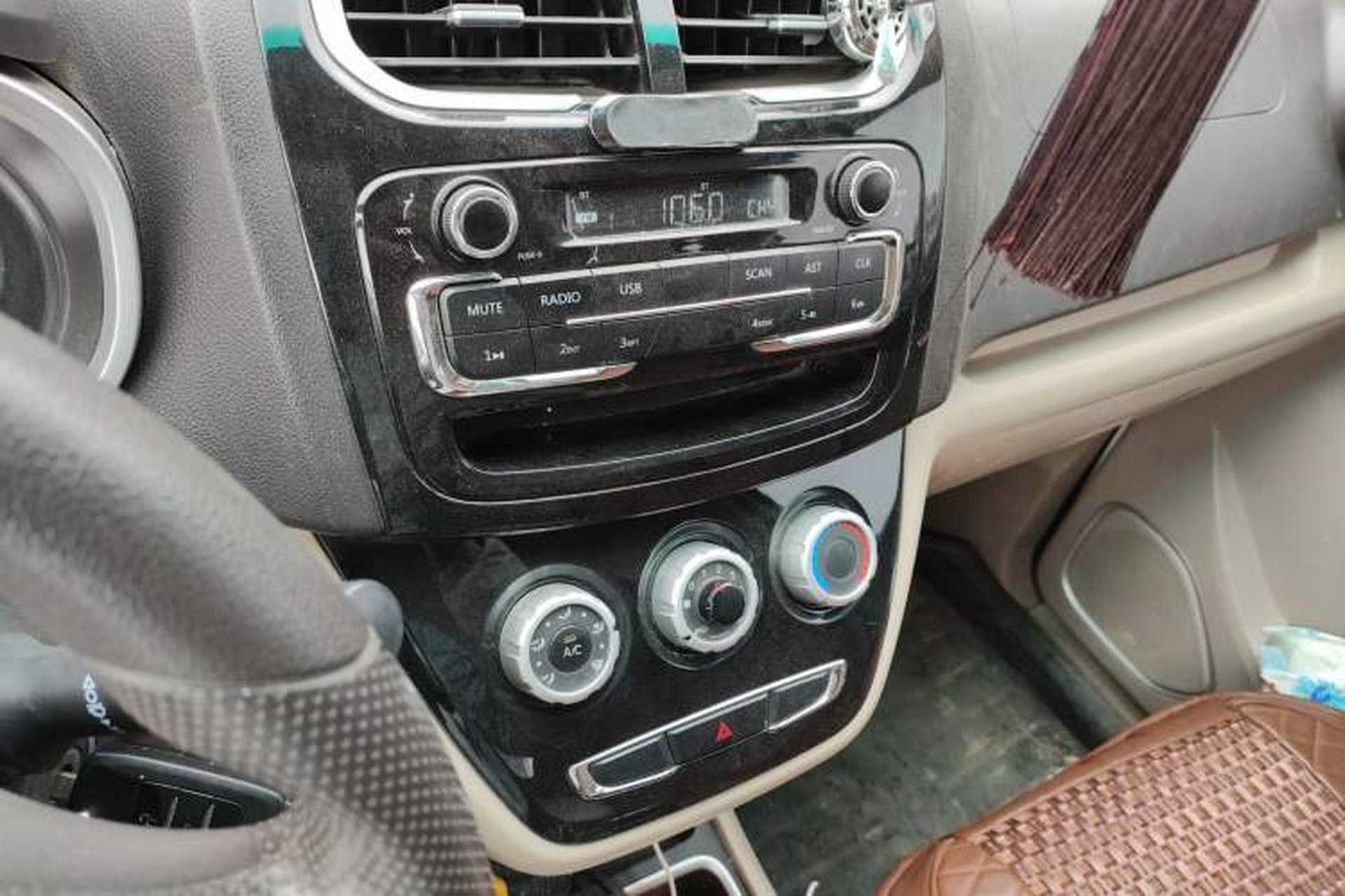 Used Jinbei 750 2015 1.5L Comfort Model Audio And AC Panel