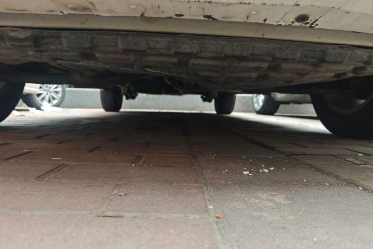 Used Jinbei 750 2015 1.5L Luxury Model Chassis Front