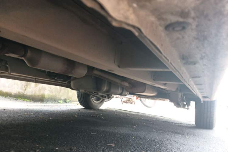 Used Jinbei 750 2015 1.5L Flagship Model Chassis Front Left