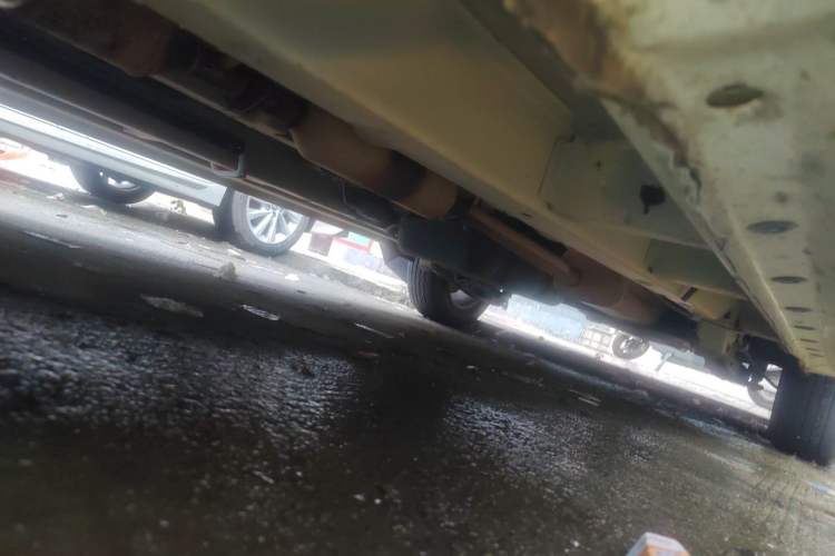 Used Jinbei 750 2015 1.5L Luxury Model Chassis Front Left