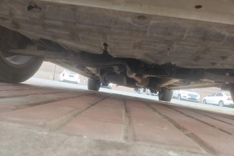 Used Jinbei 750 2015 1.5L Flagship Model Chassis Front